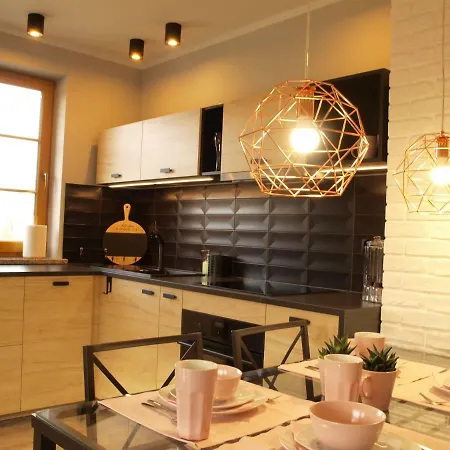 White View Rose Apartment