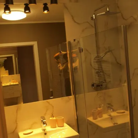 White View Rose Apartment *